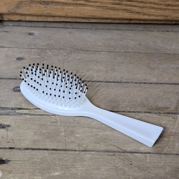 Vintage Estee Lauder Hair Brush White Small Oval 6.5" Travel Compact blball Tip - Picture 1 of 9